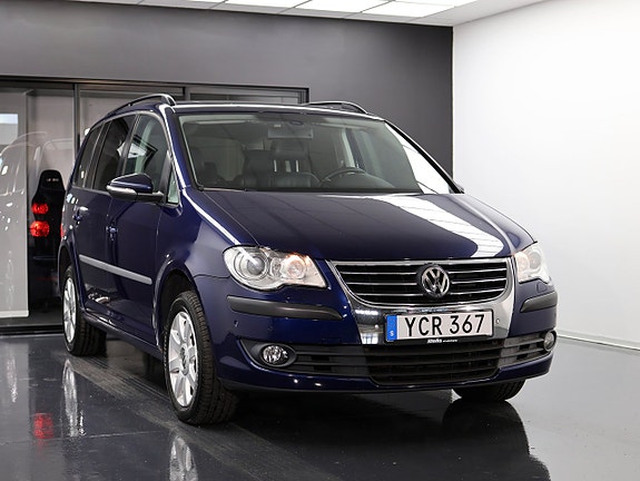 Volkswagen Touran 5 of 5