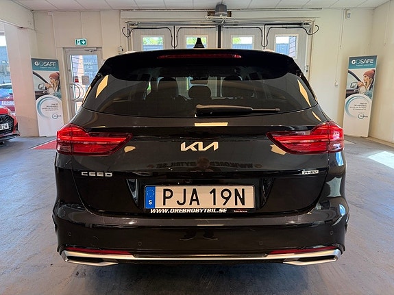 Kia Ceed 25 of 28