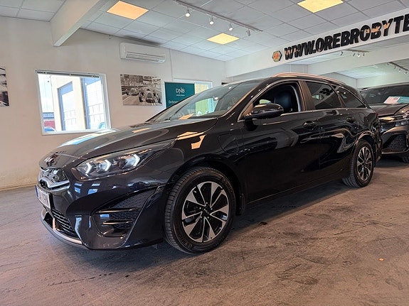 Kia Ceed 2 of 28