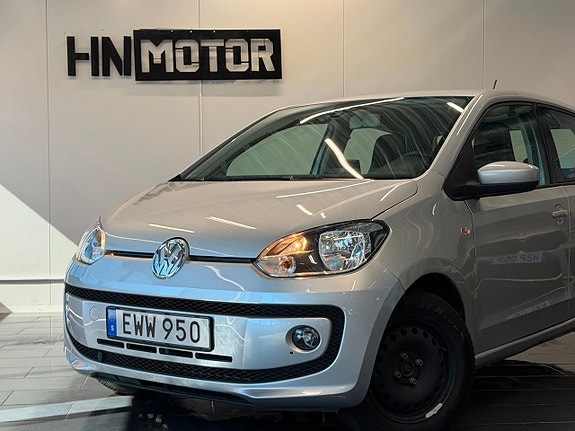 Volkswagen UP! 2 of 5