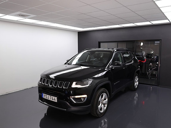 Jeep Compass 3 of 5