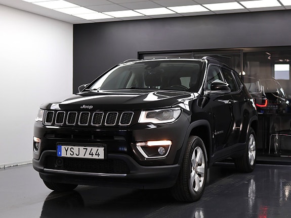 Jeep Compass 2 of 5