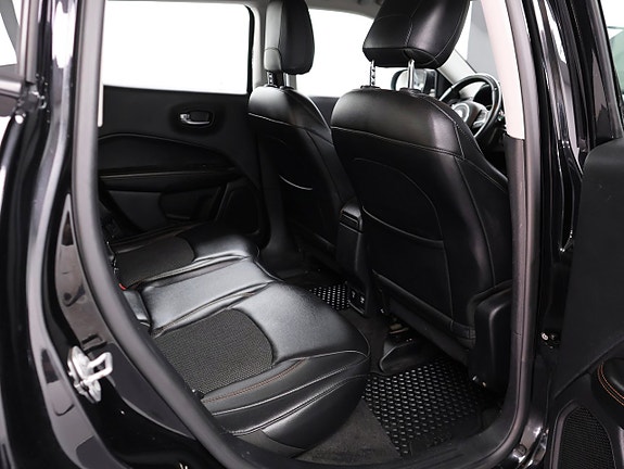 Jeep Compass 26 of 28