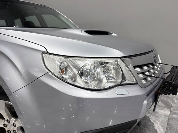 Subaru Forester 10 of 23