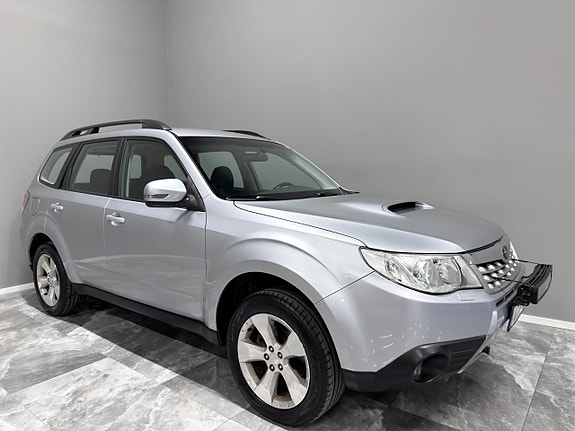 Subaru Forester 9 of 23