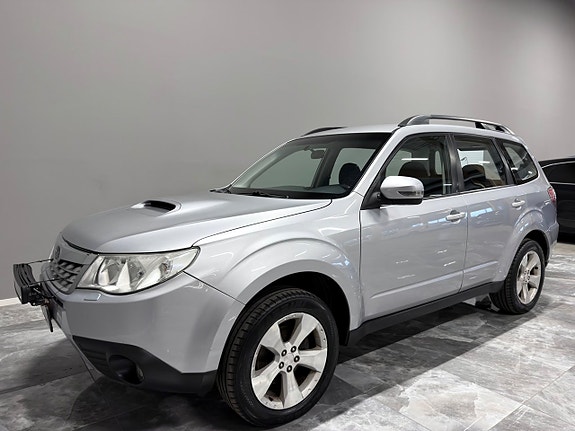 Subaru Forester 3 of 23