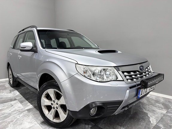 Subaru Forester 2 of 23