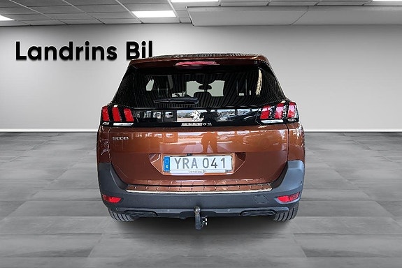Peugeot 5008 5 of 5