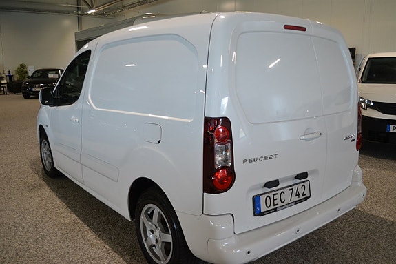 Peugeot Partner 2 of 5