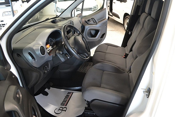 Peugeot Partner 8 of 13