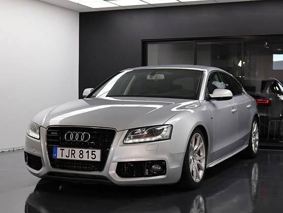 Audi A5 2 of 5