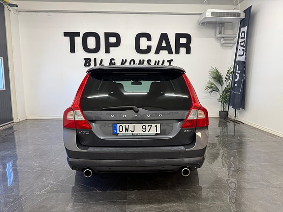Volvo V70 4 of 5