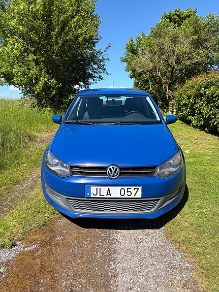 Volkswagen Polo 2 of 5