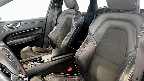 Volvo XC60 8 of 14