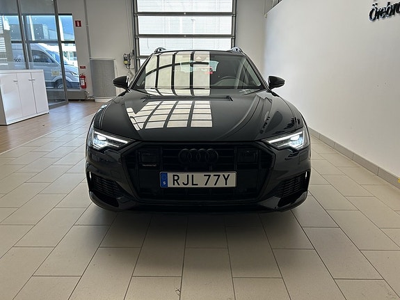 Audi A6 allroad 2 of 5