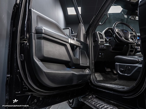 Ford F-150 18 of 30