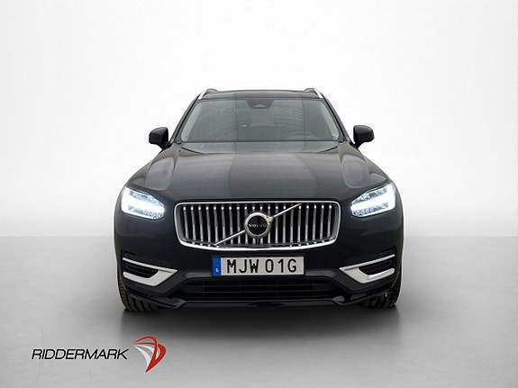 Volvo XC90 2 of 30