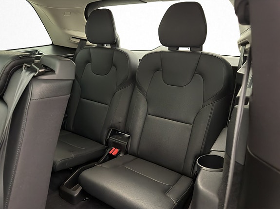 Volvo XC90 28 of 30