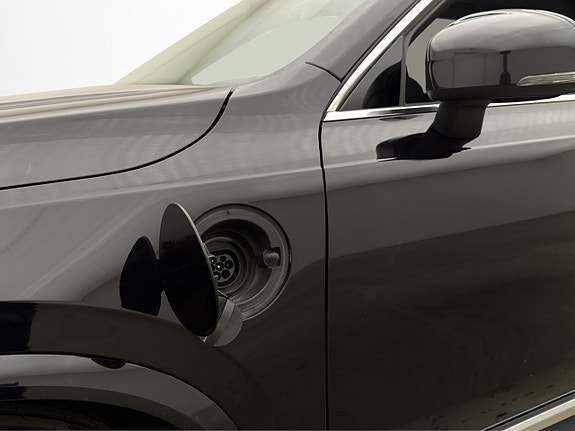Volvo XC90 30 of 30