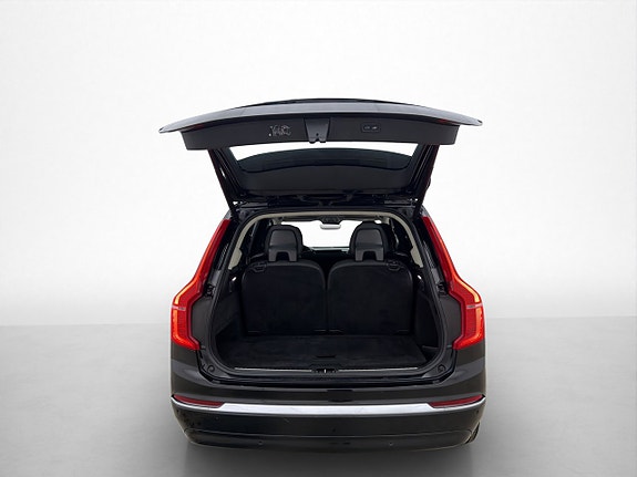 Volvo XC90 29 of 30
