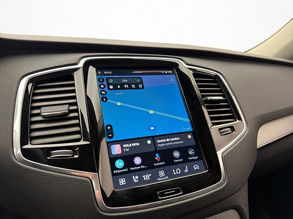 Volvo XC90 17 of 30