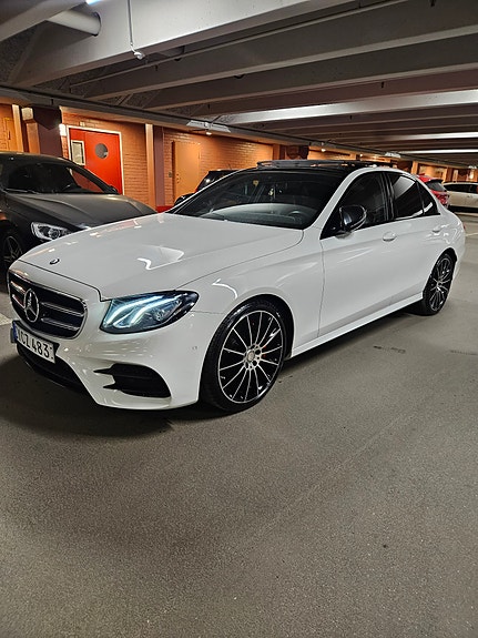 Mercedes-Benz E220 d 3 of 5