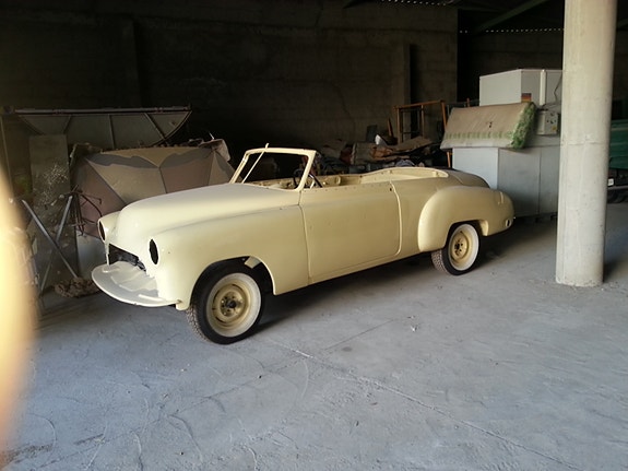 Chevrolet Styleline 2 of 4
