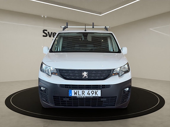 Peugeot Partner 2 of 5