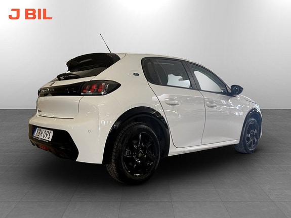 Peugeot e-208 3 of 5