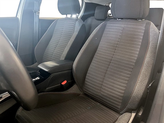 Peugeot e-208 5 of 5