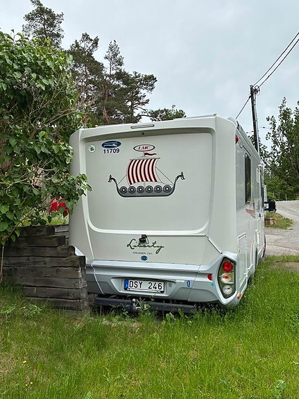 LMC Cruiser T721 QB 3 of 10