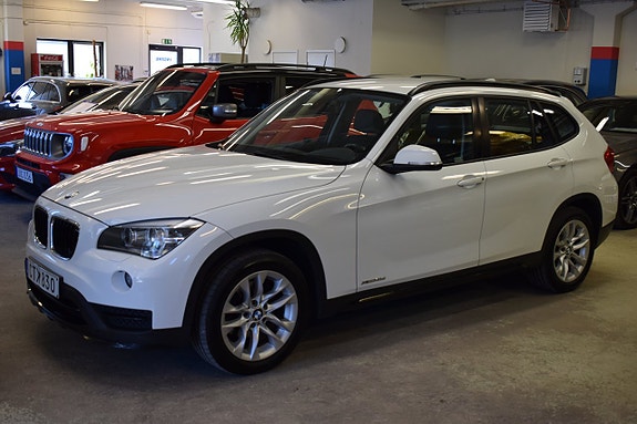 BMW X1 3 of 5