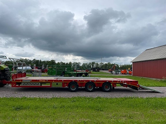 Chieftain XCEL 3-axl maskintransportkärra 10 m 2 of 18
