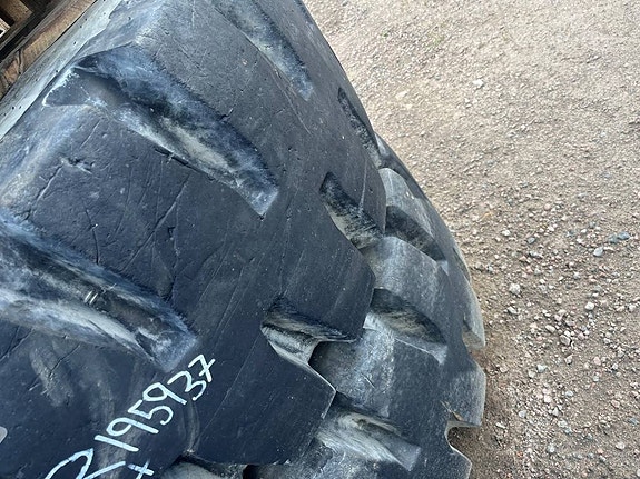 Bridgestone Bergdäck till Volvo L110H , L120H 4 of 5
