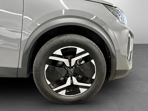 Peugeot 2008 14 of 15