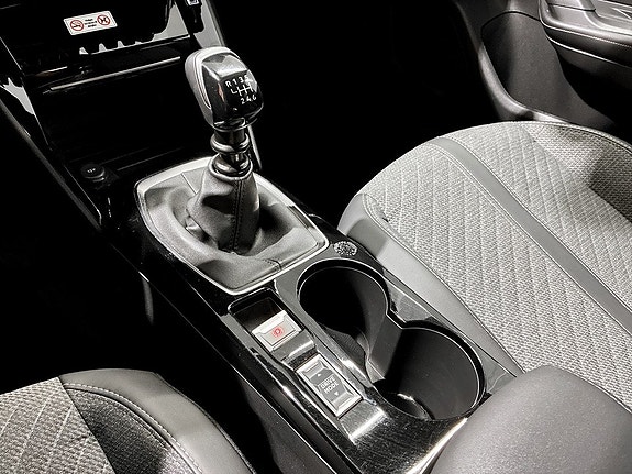 Peugeot 2008 10 of 15
