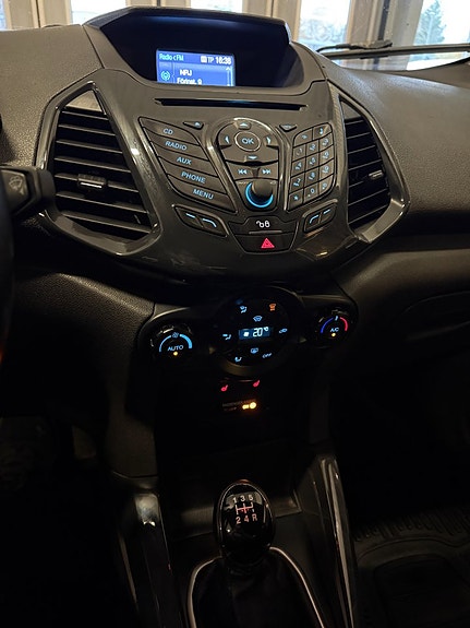 Ford Ecosport 12 of 16