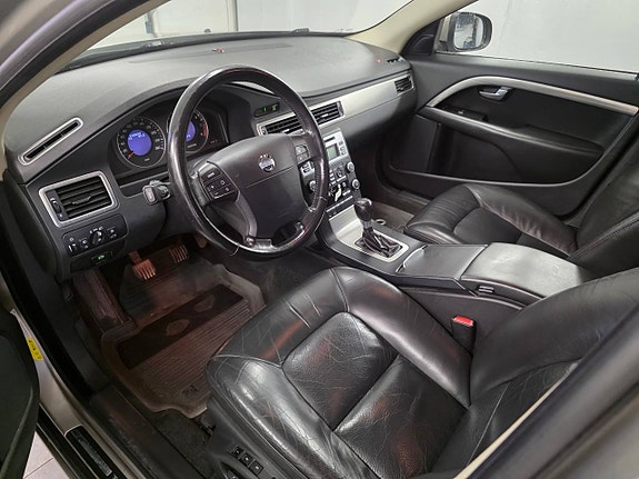 Volvo V70 2.5T Man*2008 Fas2 Skinn* Atraktor 5 of 5