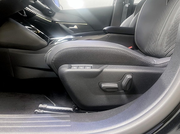 Peugeot 2008 5 of 5