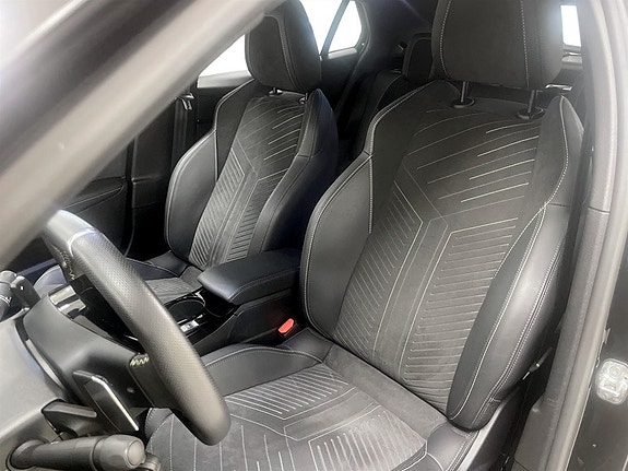 Peugeot 2008 4 of 5