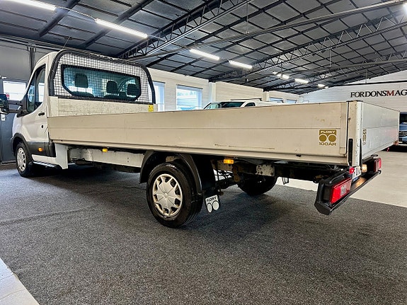 Ford Transit 4 of 5