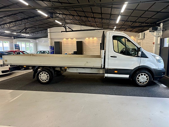 Ford Transit 2 of 5