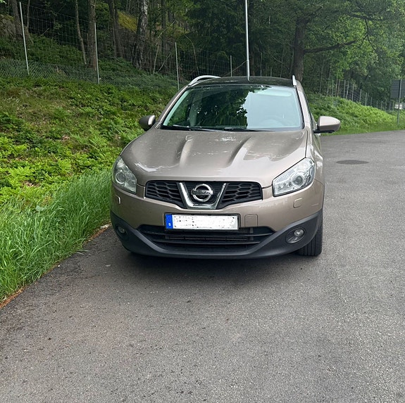 Nissan Qashqai+2 3 of 5