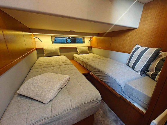 Sargo 45 Explorer 12 of 12