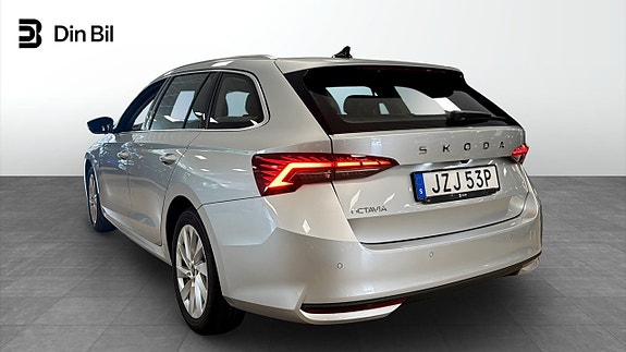 Skoda Octavia 3 of 5