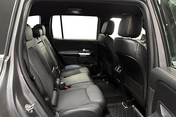Mercedes-Benz GLB200 d 13 of 17