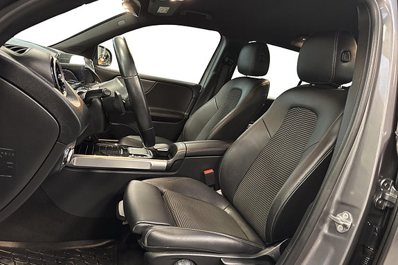 Mercedes-Benz GLB200 d 11 of 17