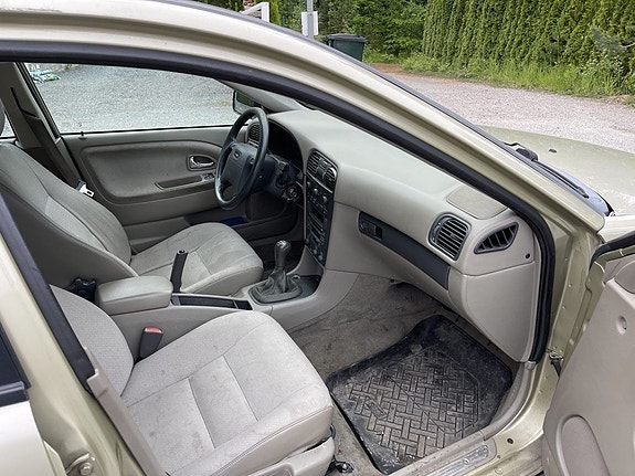 Volvo S40 13 of 18