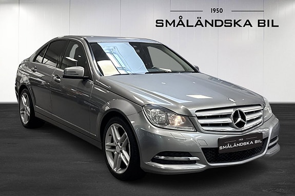 Mercedes-Benz C180 2 of 5
