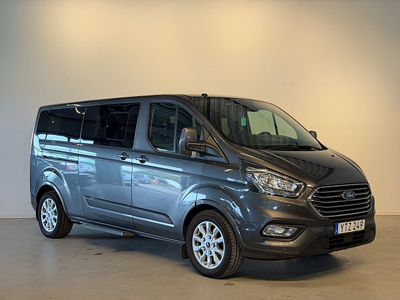 Ford Custom Tourneo 2 of 5